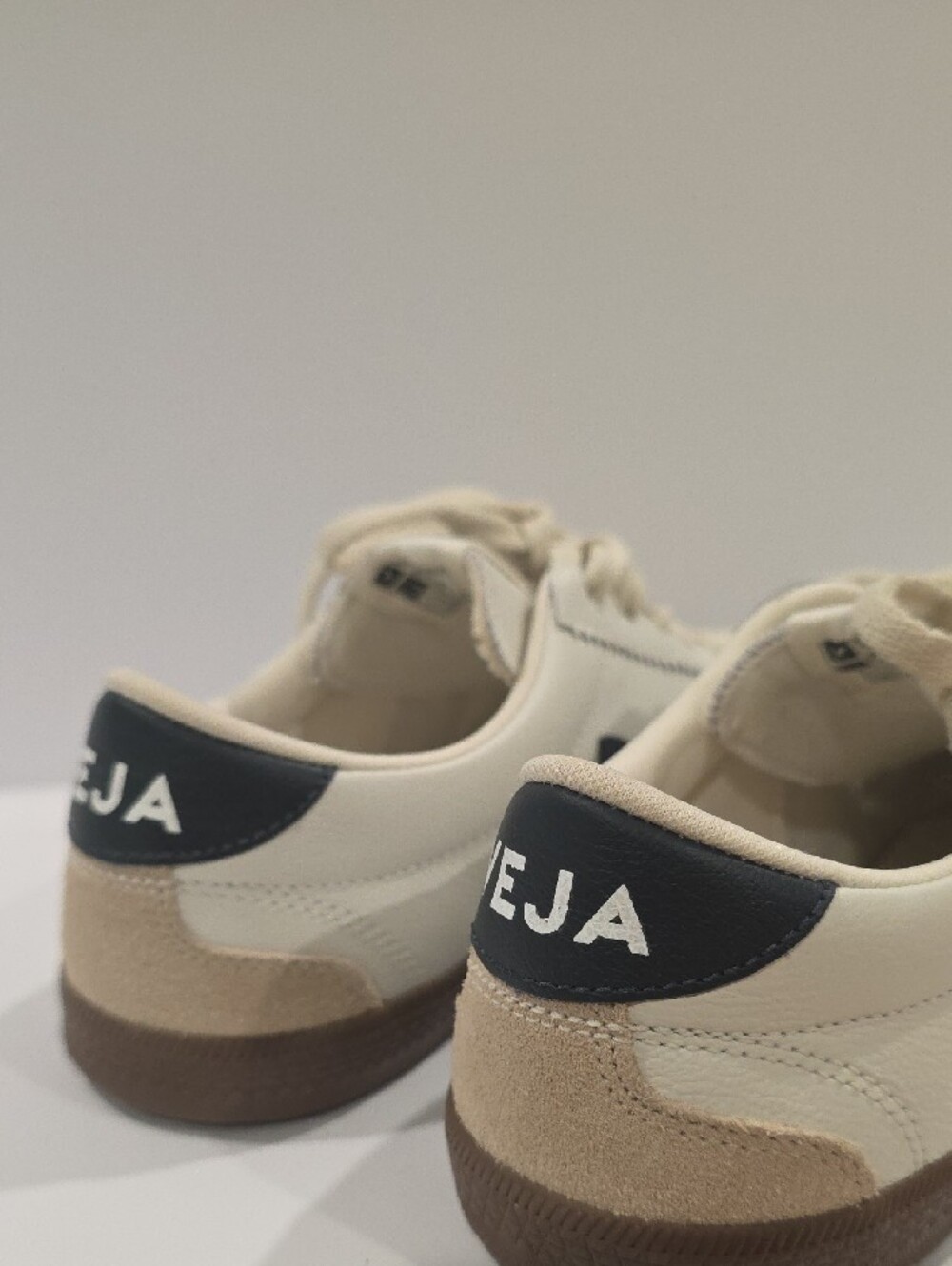 VEJA Womens VOLLEY O.T. White NAUTICO Bark Sz 38/ 7 New In BOX - Picture 6 of 10